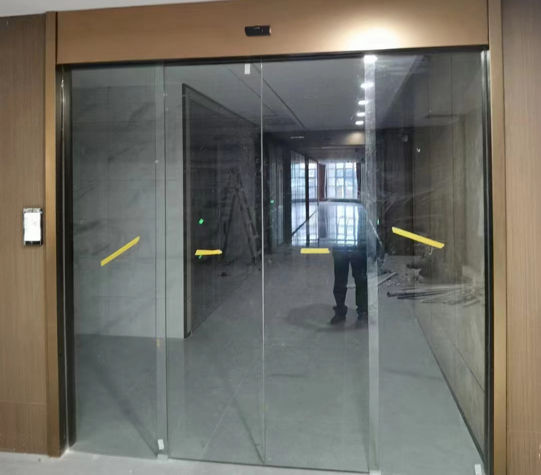 建湖县玻璃感应门定制