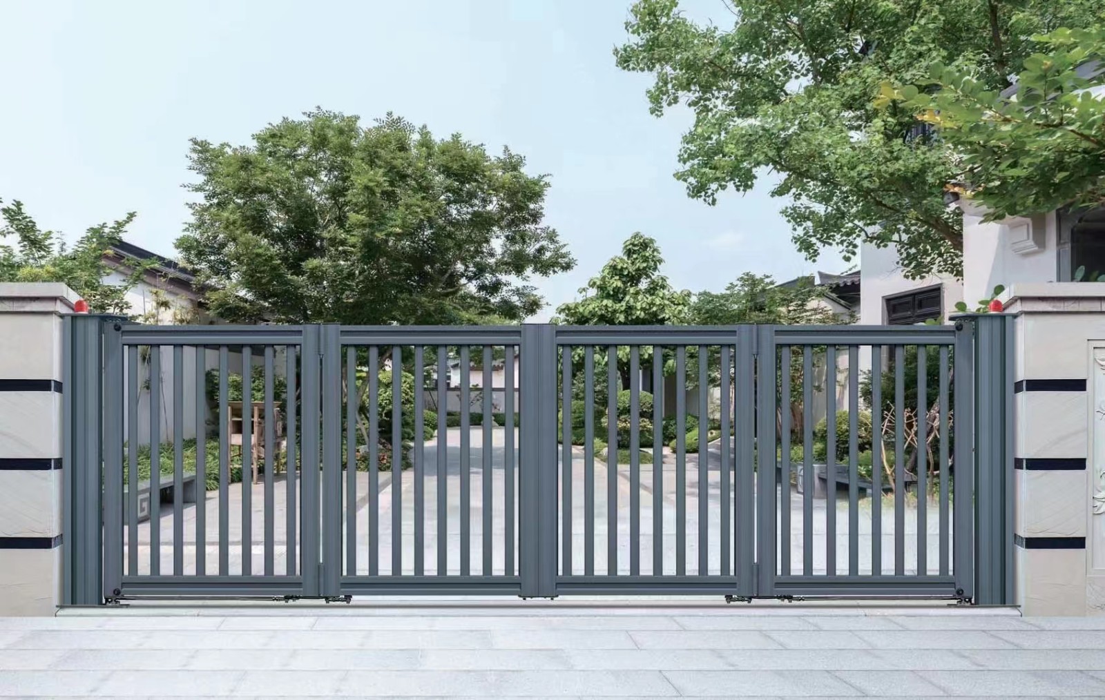 建湖县伸缩门定制1