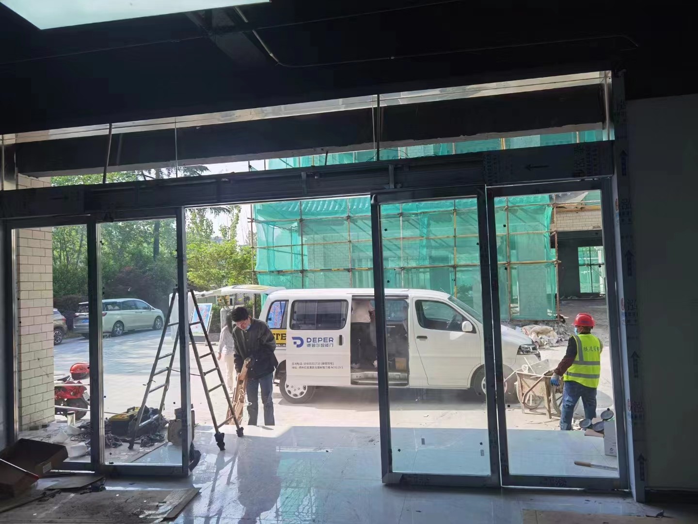 建湖县玻璃感应门定做